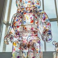 公仔庫柏力克熊、藝術品、潮牌精品狂妄任性的世界