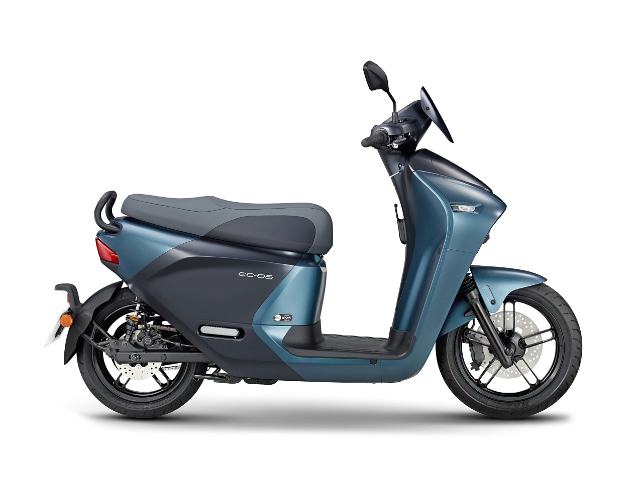 YAMAHA 與 Gogoro 合作電動車 EC-05 正式發表，售價 99,800 元