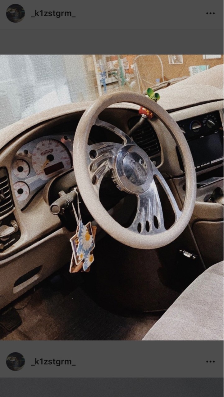外車アメ車好き　車の情報提供し合いましょう❗️