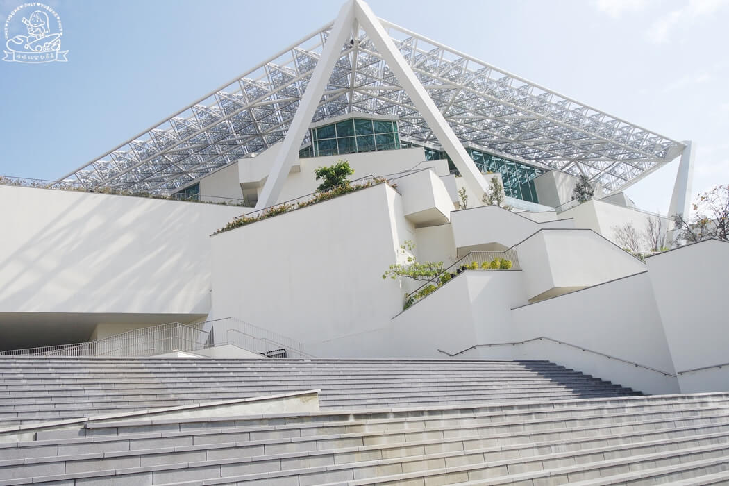 台南美術館二館