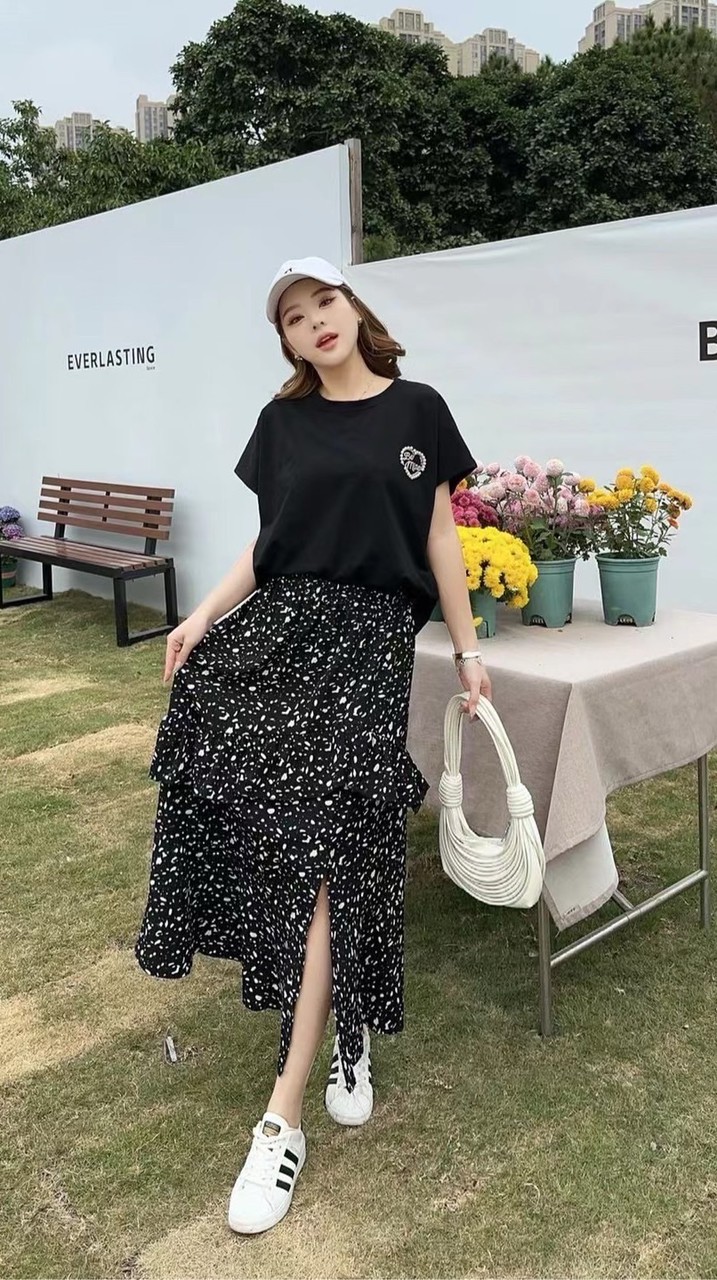 芊樺 （服飾 包包 飾品）