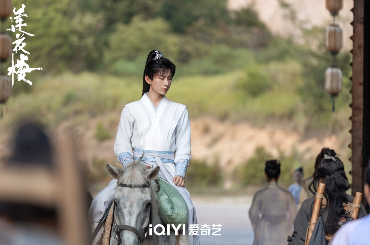 《蓮花樓》12句自我療癒金句：「做人不能總活在別人的期待裡」