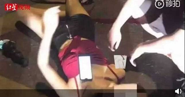網美等公車遭「拜觀音式」捅屁股刺穿骨盆　卵巢小腸爆裂險死