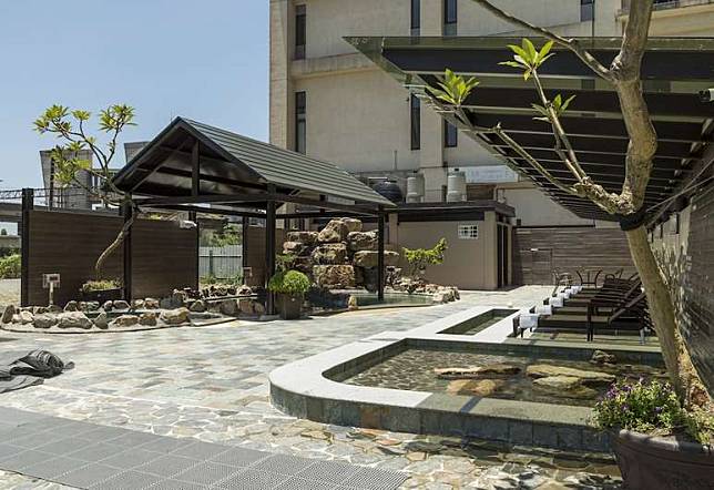 川湯春天溫泉飯店的美人泉，可以促進新陳代謝、養顏美容 (圖片提供/Ｈotels.com)