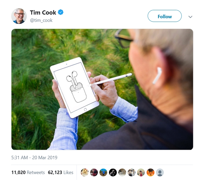 庫克在Twitter上畫了張第二代AirPods產品圖，然後他的照片就被網友玩成這樣了