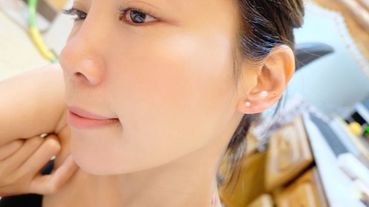 唇部保養｜愛漾眉睫藝術學院｜不腫不痛沒有香腸嘴、只有素顏好氣色的粉嫩唇謝謝愛漾老師給我芭比水潤嘟嘟唇