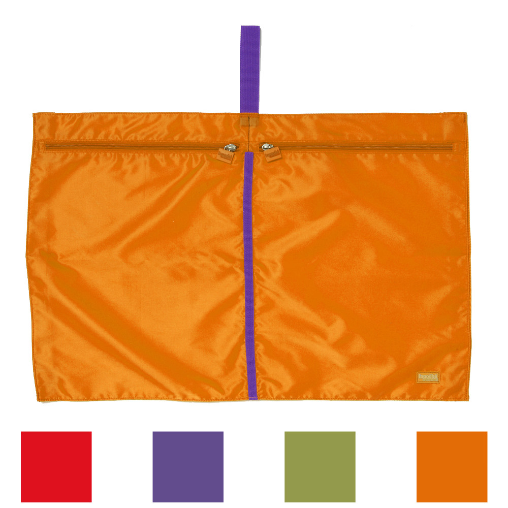 尺寸: 長40cm 寬60cm 產品材質: 尼龍布 保養方式髒污處請用冷水清洗吊掛晾乾即可請勿使用漂白水及乾洗 備註商品圖檔顏色因拍照光線及每人電腦螢幕設定不同而略有差異請以實際商品為主