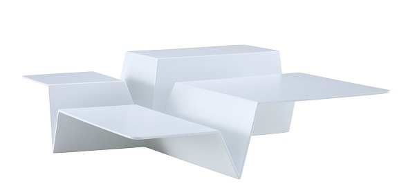 東南西北摺紙遊戲，折出一張造型矮桌