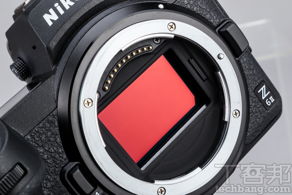 Z-Mount 擁有較大口徑的Z接環與Z鏡頭，可呈現更好的光學素質。