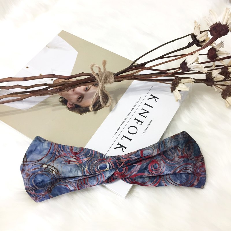 美國進口無毒蠟染布料(不用擔心褪色!) MIT鬆緊帶(不易鬆或斷裂) [或是可註明習慣戴鬆或緊] :::size::: 剛剛好套頭的size [若頭圍較大或小較小 歡迎INBOX 我們會竭盡全力為您解