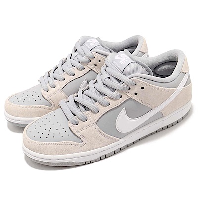 型號: AR0778-110品名: Nike SB Dunk Low TRD配色: 白色 灰色特點: 運動 SB 低筒 情侶鞋 穿搭 麂皮 休閒 白 灰參考男鞋尺寸表