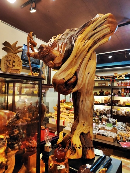 【三峽老街】三峽必買伴手禮 #台灣檜木館 #彰化社頭棉襪機能服飾 #襪子一雙10元 #三角湧老街 (6).jpg