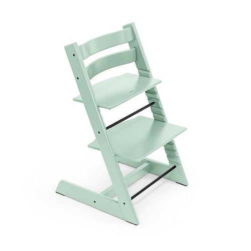 Stokke Tripp Trapp兒童成長椅與孩子一起成長的座椅。從初生嬰兒開始使用。椅子可因應小孩的高度調整，讓小孩的足部得到足夠的支持，同時讓小孩能夠正確的坐。木質部件7年保用。設計經典具有代表