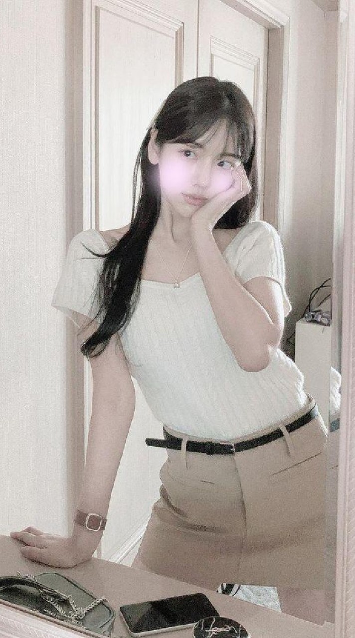 ⿴ กระต่ายน้อยแจกรูปศิลปิน 🎀💭!