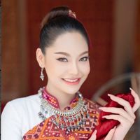 มีน กาญจนา