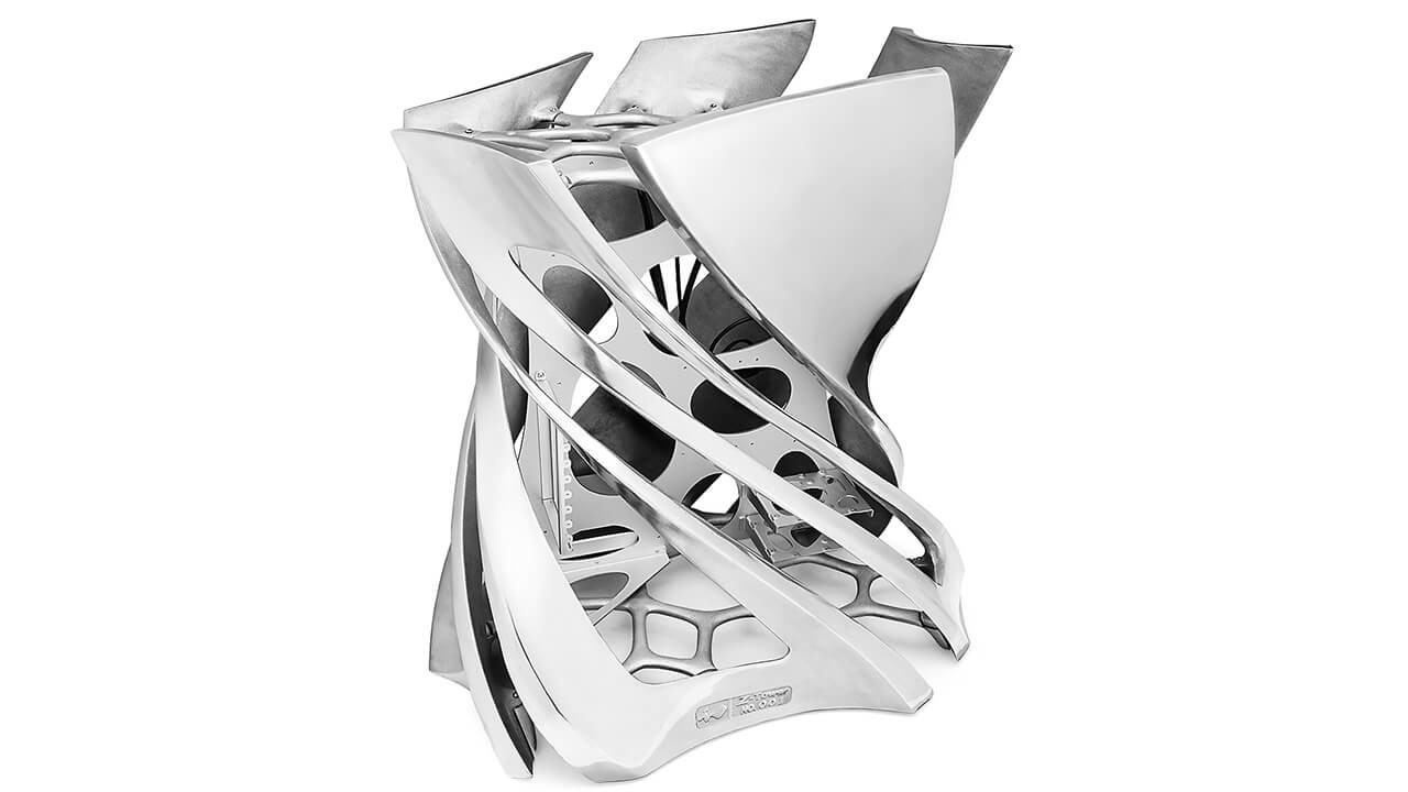 Z-Tower 淨重高達 42Kg，尺寸亦為不小的 720 x 400 x 740（mm）