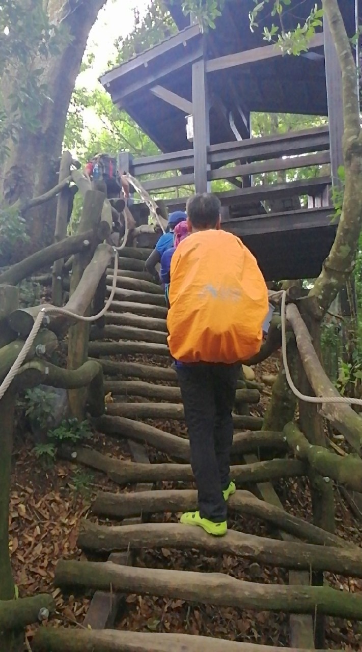 中部地區愛戶外健行登山旅行露營