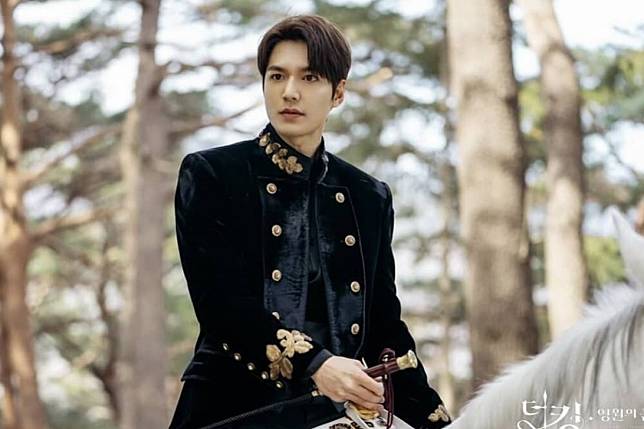 The King: Eternal Monarch: Get to know the stars of the upcoming K-drama  series – Lee Min-ho, Kim Go-eun and Woo Do-hwan