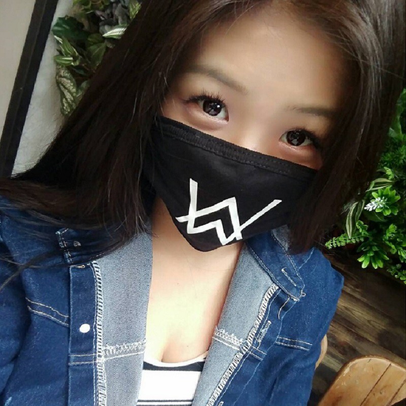 口罩介紹 燙印印花 保證不退色 不掉圖 口罩面料:三層純棉 口罩規格:約18x14 公分(不含綁帶 ) 圖案大小:約14x11 公分 現貨商品可當天發貨 我們保證 商品真材實料規格資訊詳細說明不販售低