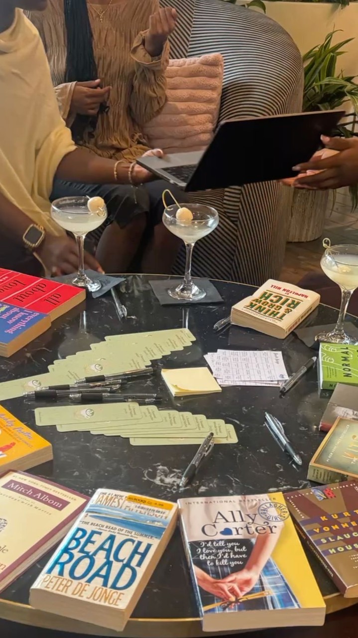 book club📚