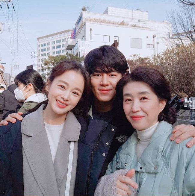 《雖然是精神病但沒關係》配角介紹6：金美京 飾演 朱里媽媽