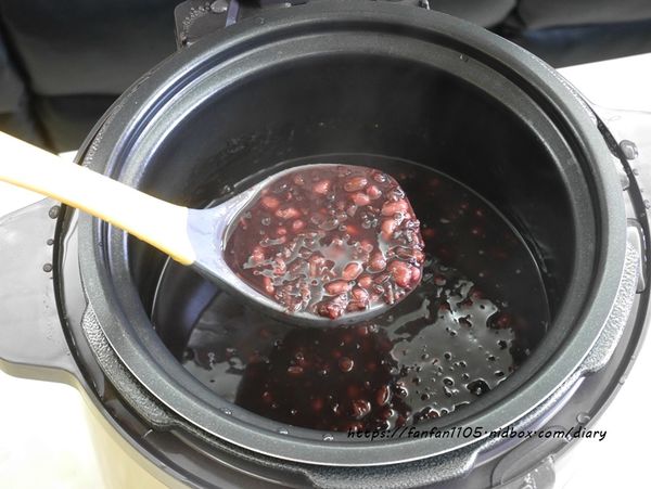 【HERAN】禾聯微電腦壓力鍋 #不沾球形內鍋 #9道自動菜單 #3種米飯口感 #壓力鍋燉肉 #煮飯燉湯 #安全防爆 #一鍵洩壓 (28).JPG