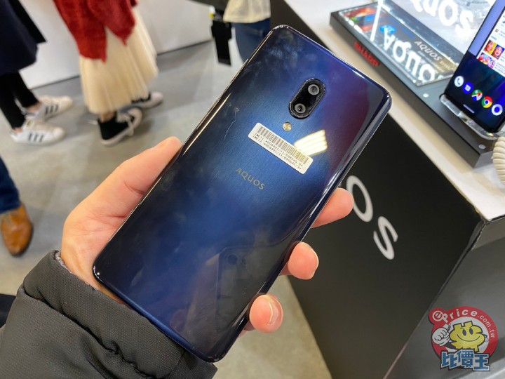 SHARP 未發表 AQUOS Zero 2、5G 原型手機 台北資訊月會場亮相