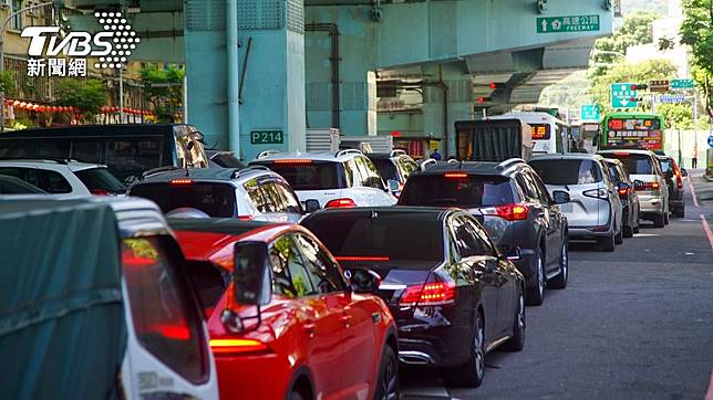 燃料費期限延長至8月底三級警戒開車族權益保障一把抓 Tvbs Line Today