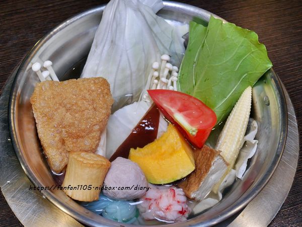 【中和美食】鮮來一鍋 #霜降牛肉 #活跳蝦 #雙人套餐680元 #不收服務費 #自助吧無限供應 (8).JPG