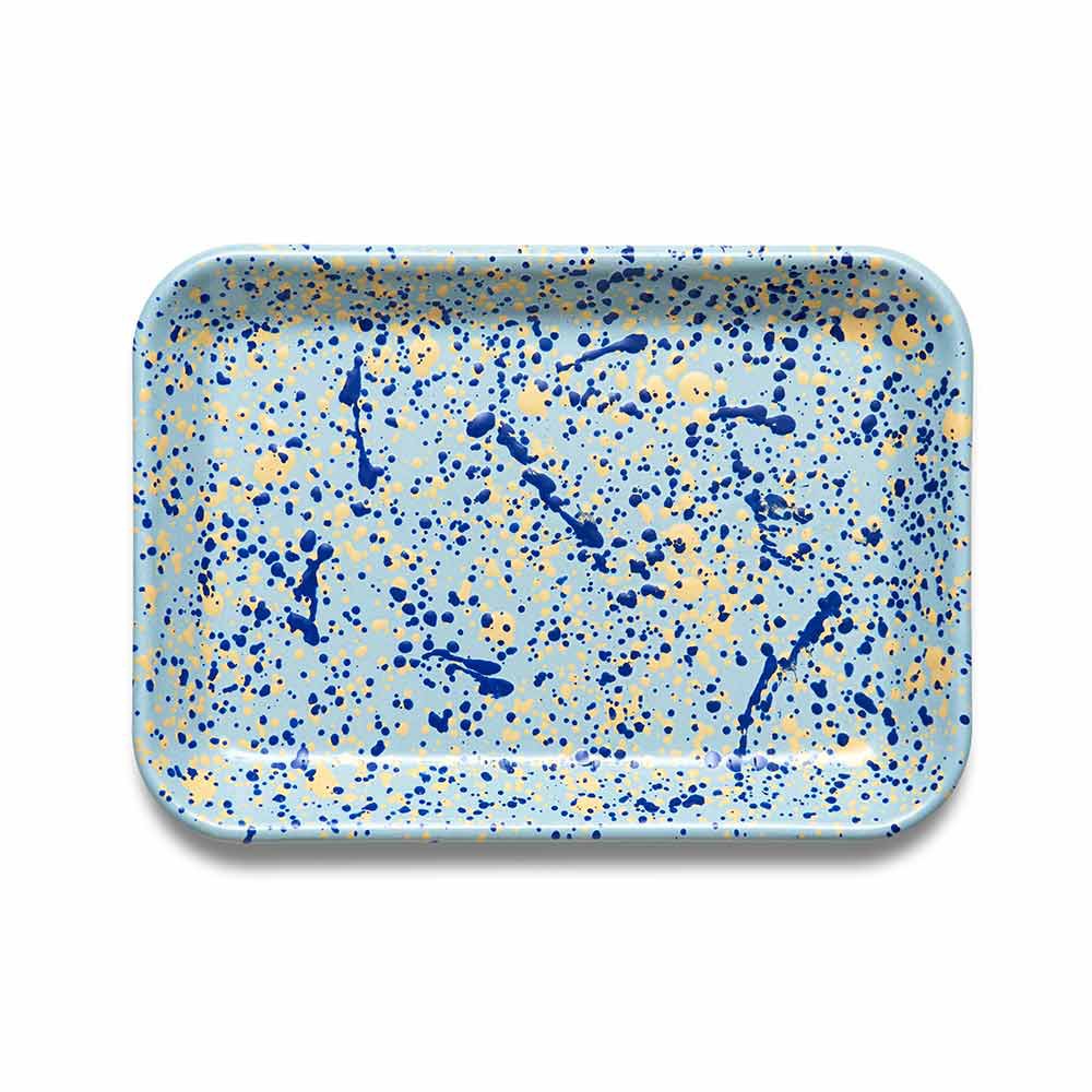 每個琺瑯器皿皆以手工打造，無法複製的渲染效果與表面氣孔凹洞更是手工創作的印記。【商品規格】尺寸：26*18*2cm材質：琺瑯產地：土耳其【注意事項】1. 不可微波、需避免瞬間高溫2. 避免撞擊造成琺瑯