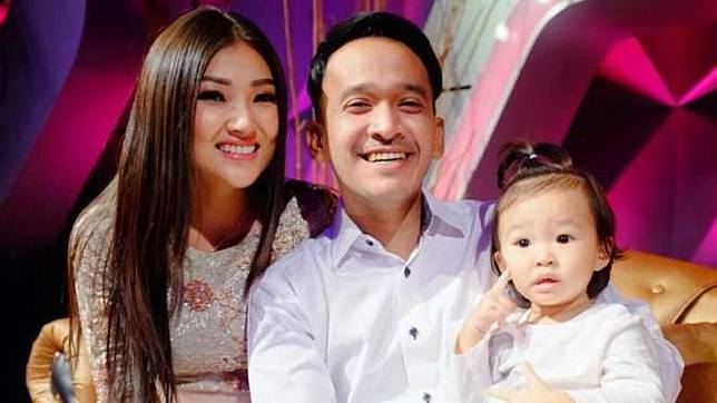 Ruben Onsu dan Sarwendah.