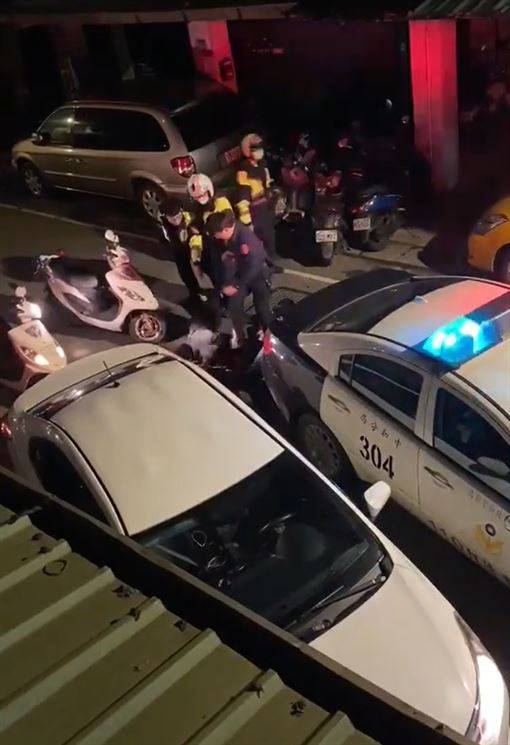 少年遭警狠踹頭　警政署：密錄器沒開