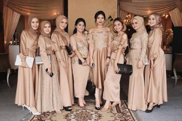 36 Model Baju Brokat Kombinasi Kekinian 2020 Dewi Shop