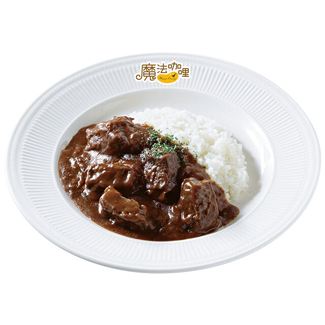 美國優質冷藏牛肉、黃金比例辛香料，搭配芒果與蘋果細活慢工36小時。美味勢如破竹，香滑柔順牛肉征服每一張刁鑽的嘴。所有水果都釋放光合能量，讓咖哩在味蕾綻放出一整座果園的氛香。 果香牛肉咖哩調理包(調理包