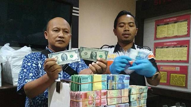 Pengakuan Pria Tulungagung Pembawa Uang Mainan ke Bank