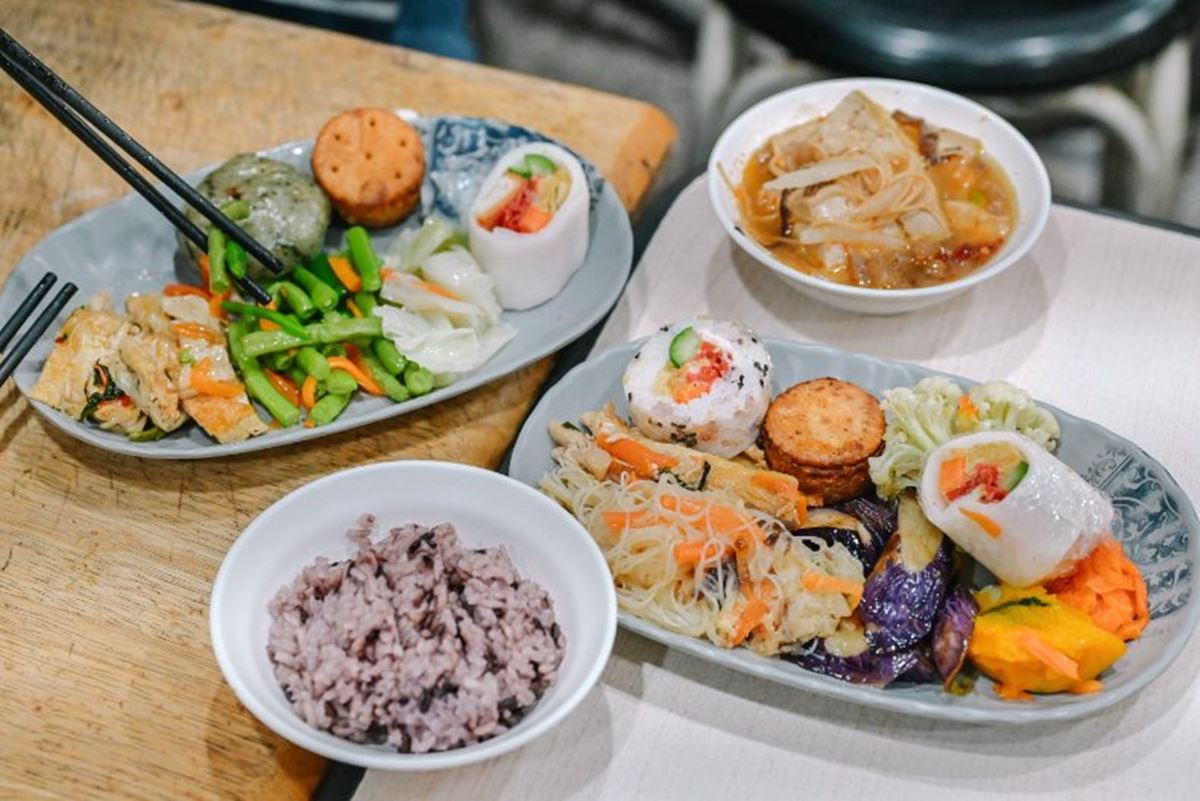 80元起爽嗑！雙北６超值素食吃到飽：平民版「果然匯」、全台最頂蔬食Buffet