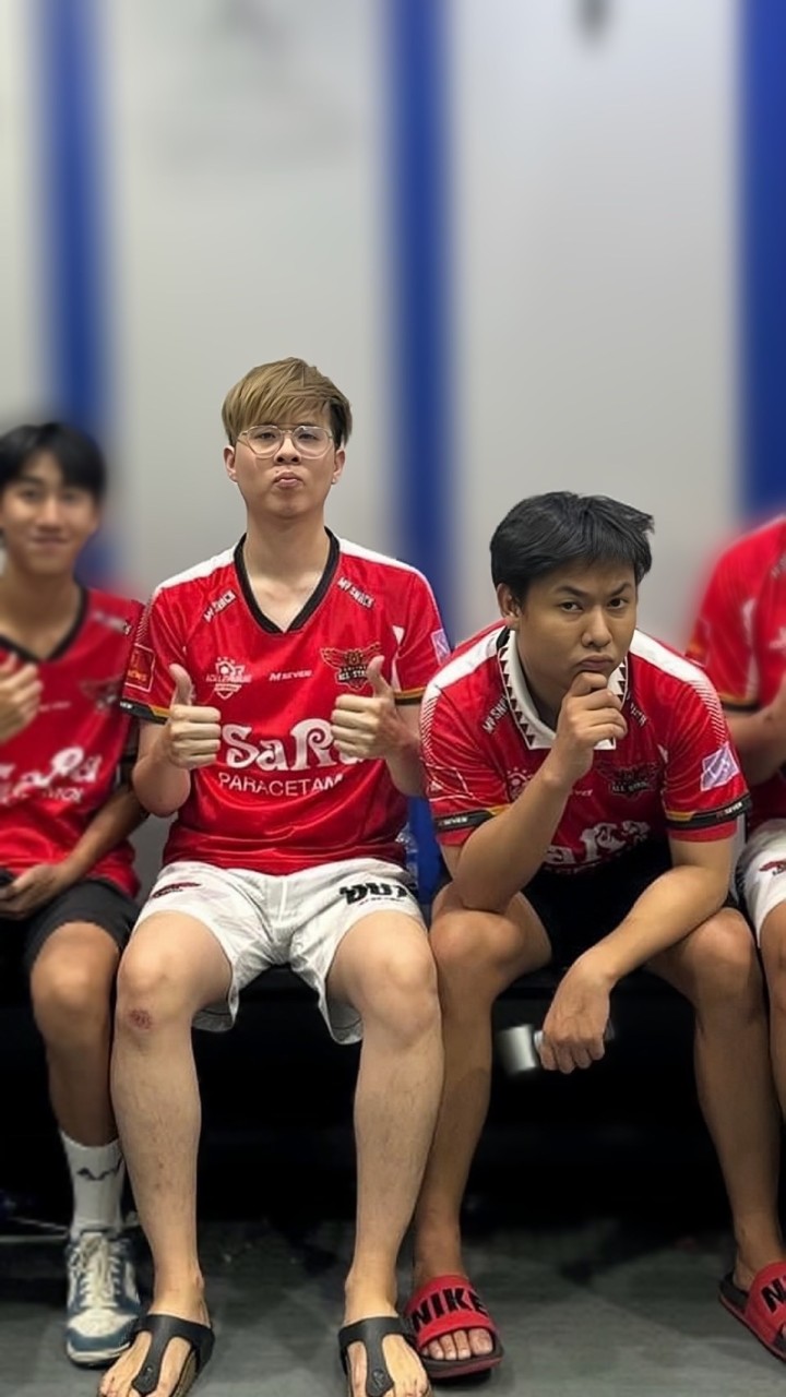 แอดวีใจร้าว - วีร้าว