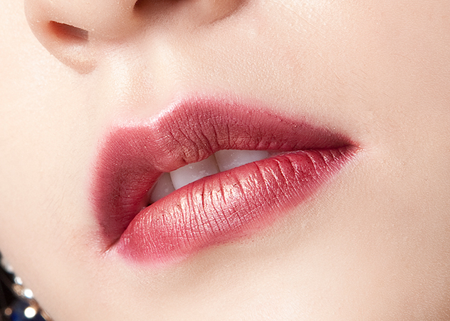 酒紅色金屬唇