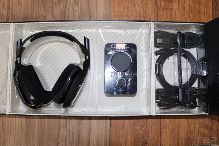 跨平台競技遊戲潮人利器，羅技 ASTRO A40 電競耳麥+音頻擴大器 開箱體驗