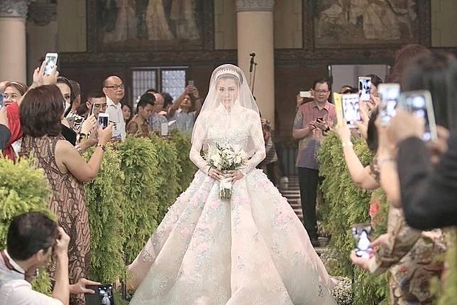 11 Dekorasi Pernikahan Elegan ala Seleb Indonesia