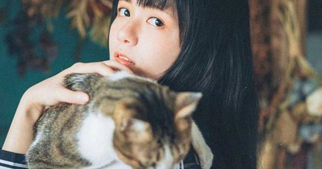 IG激增3萬人追蹤　景女「台荷混血蘿莉」美照引鄉民暴動