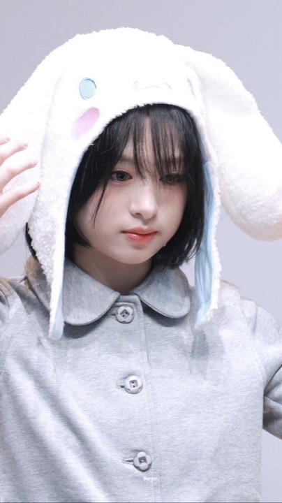 天BABYMONSTER 藍.．.．. 夏日慶典站