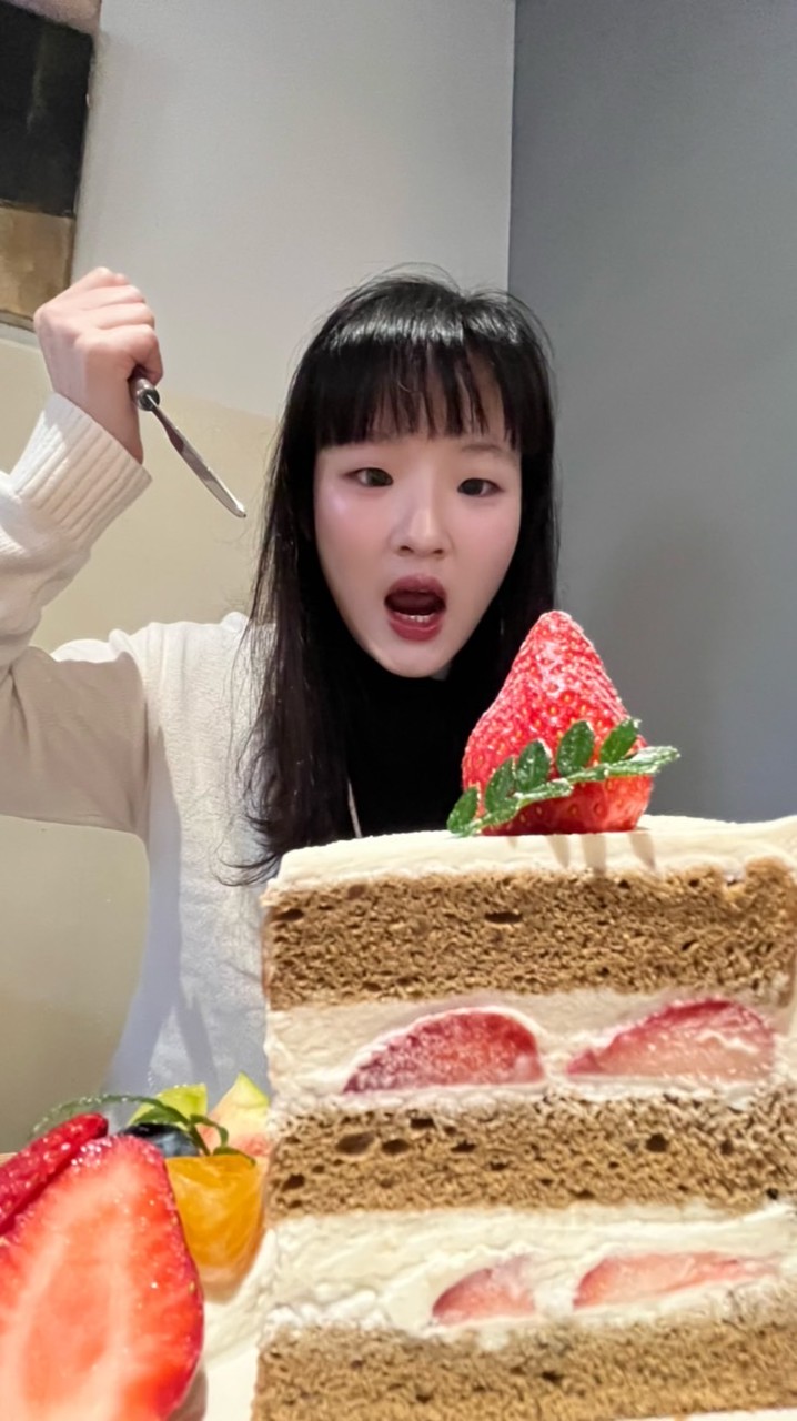 ʜᴇʟʟᴏ ɪ ᴡᴀɴᴛ ꜱᴏᴍᴇ🥢