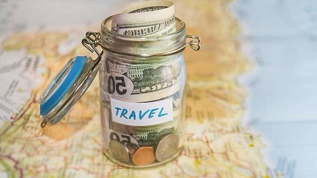 Rutin dan disiplin menabung setiap minggu.