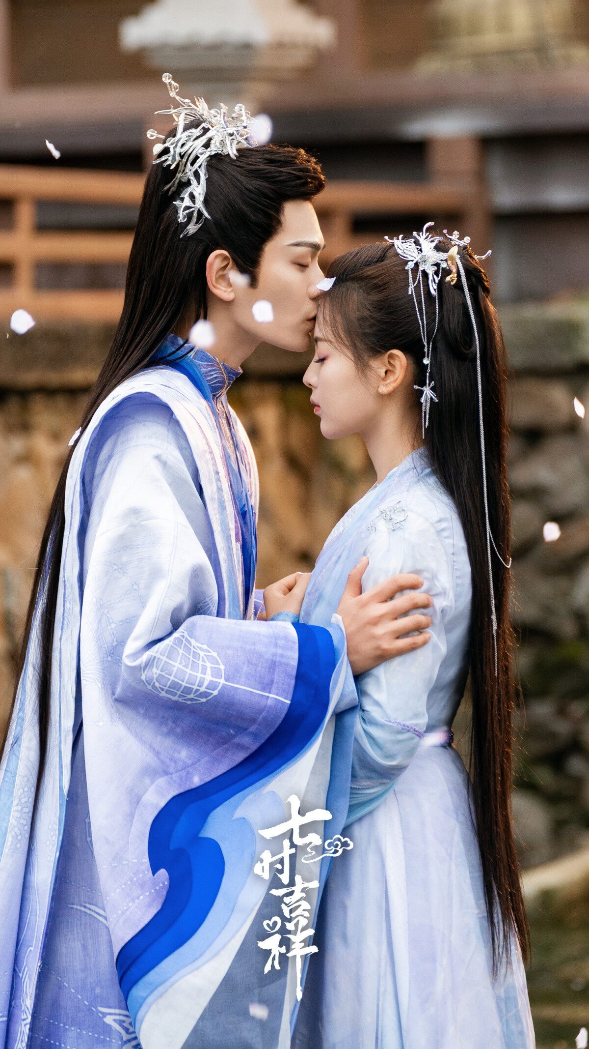 近期陸劇熱度榜TOP10！《灼灼風流》贏《七時吉祥》，《蓮花樓》第二，冠軍是真正爆劇