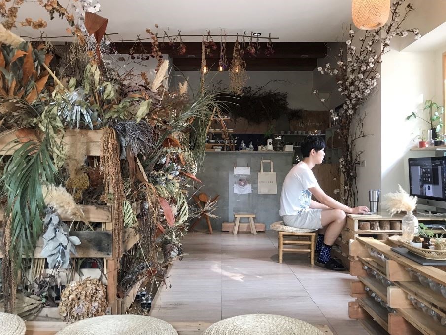 原本任職於公關公司的闆娘 Su，工作一段時間後決定停