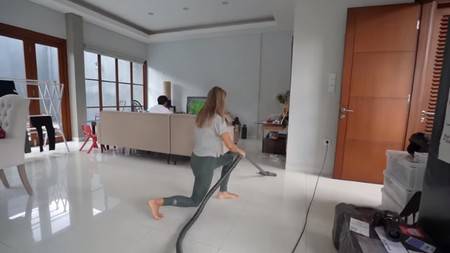 10 Penampakan Rumah Mewah Jennifer Dan Irfan Bachdim Di Bali Bagian Dalamnya Luas Dengan Dinding Kaca