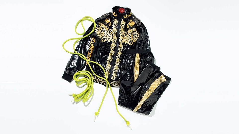 ダブルダッチプレーヤー 佐々木唯 自作の衣装とダブルダッチロープ