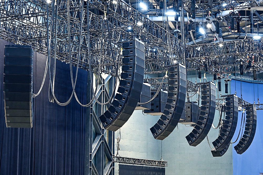 高雄流行音樂中心擁有全臺唯一的d&b Soundscape沉浸式音響系統，聆聽音樂無死角。(攝影/Carter)