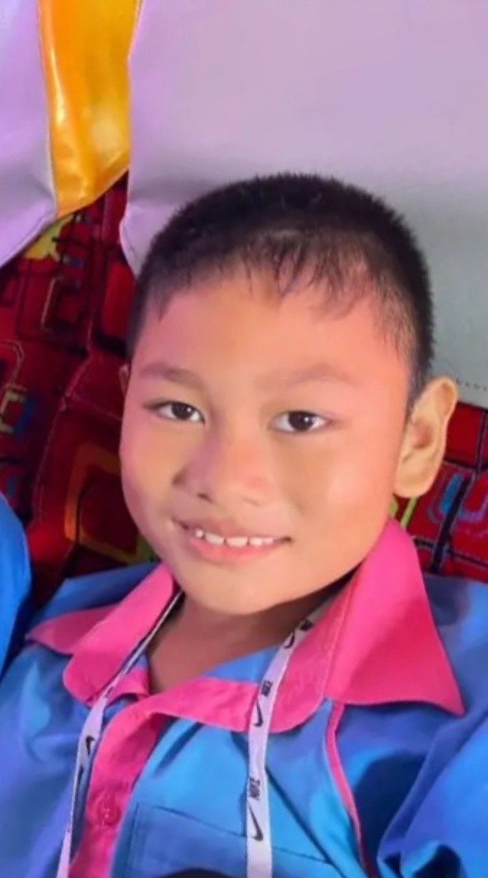 เด็กชายกฤษณะพรบบันเทิงจิตชื่อเล่นชื่อน้องอ๋อมครับ ชอบเรียนวิทครับ
